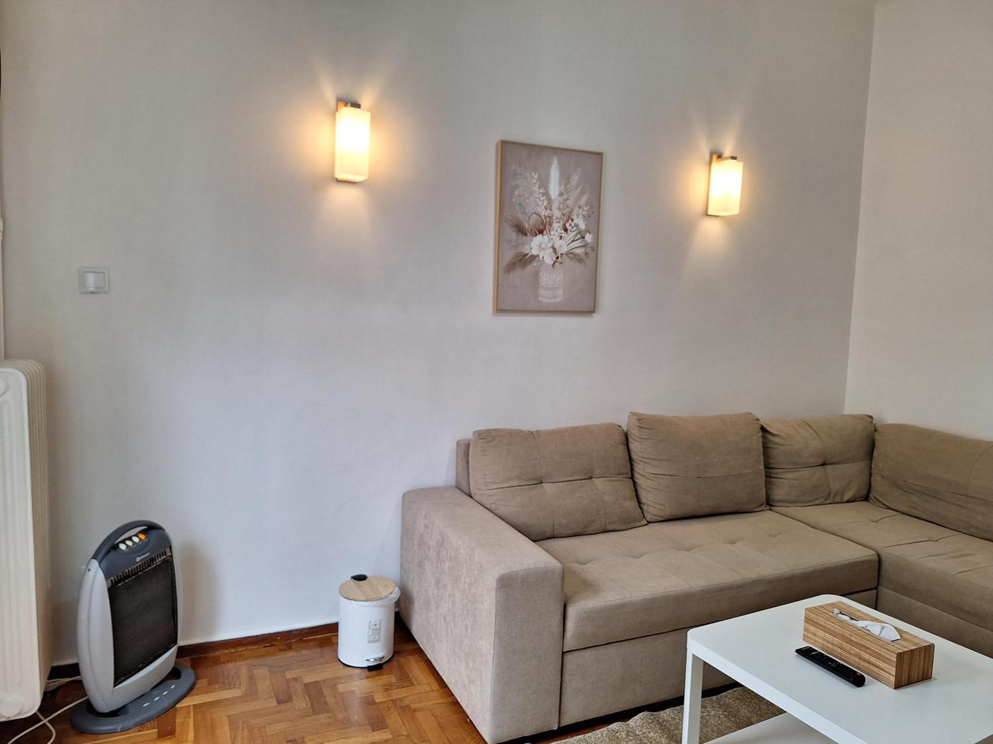 Apartment Comfortable 3rd Floor Near Metro *
