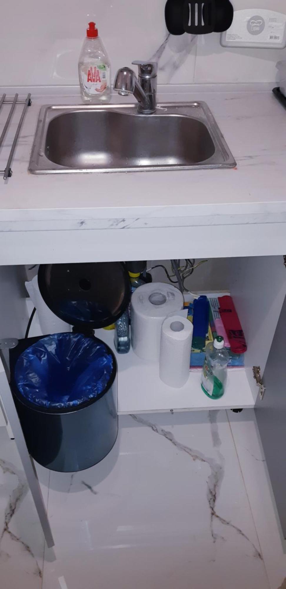 Comfortable 3rd Floor Near Metro *